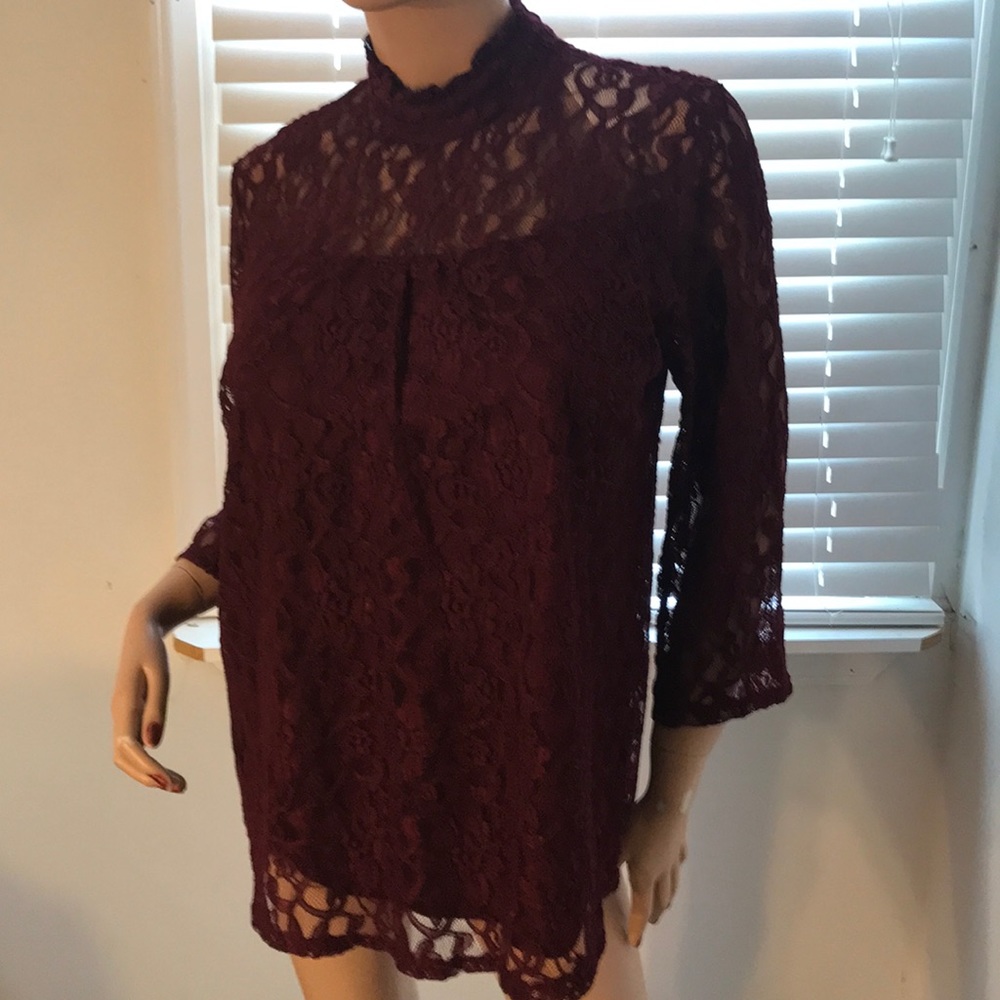 Eve & Maddie maroon laced top; Size  Lg